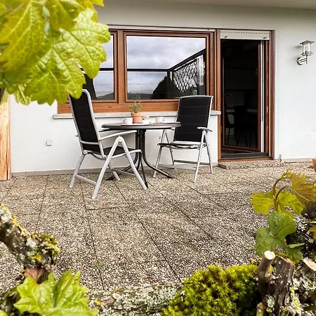 Grosse In Den Weinbergen *